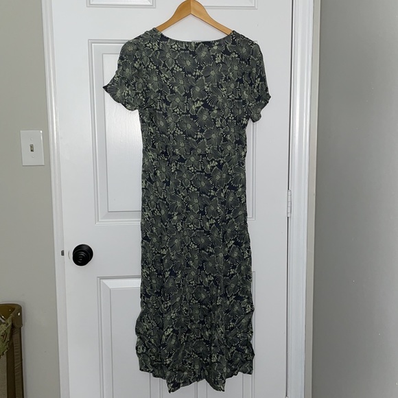 🆕 MODODOC • Floral Maxi Dress - Picture 3 of 5